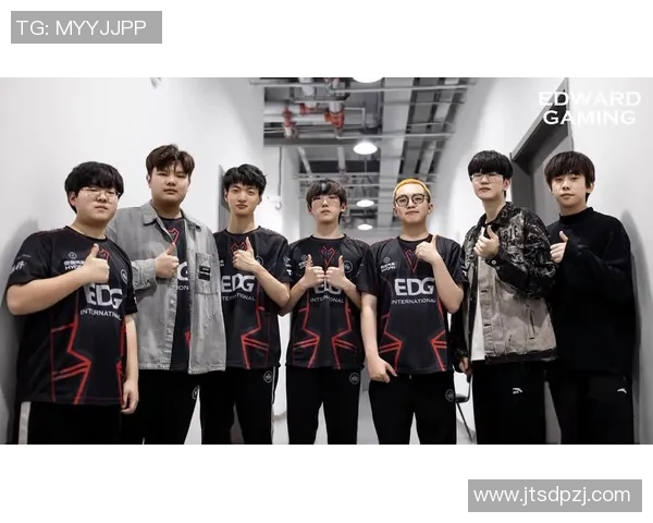 电竞新闻深入分析EDG战队的进攻策略与战术布局在英雄联盟中的应用与成效