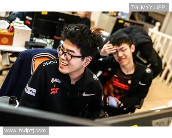 电竞实时数据揭秘FPX选手个人能力的深度分析与探讨实时新闻